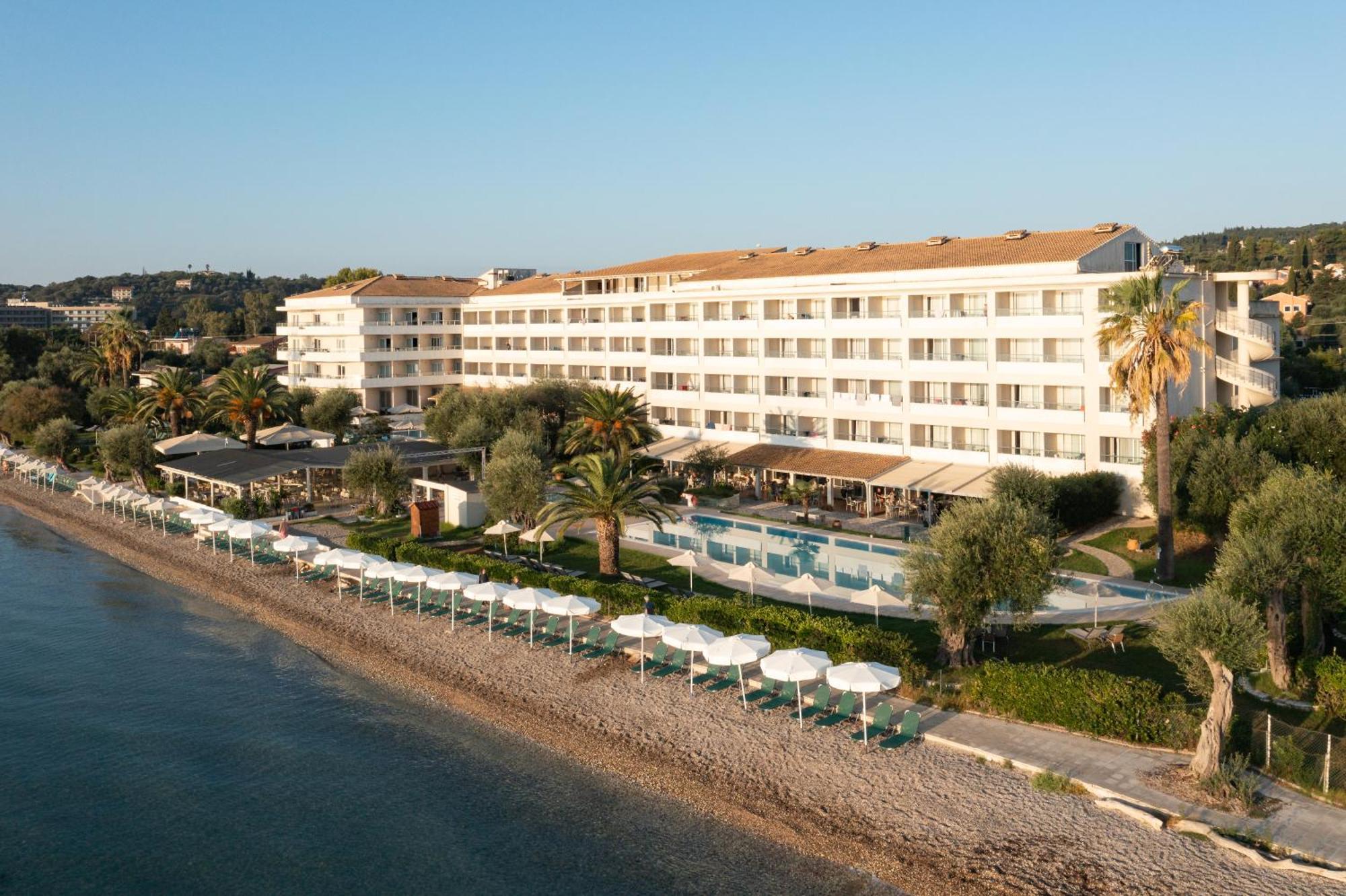 Elea Beach Hotel Дассия Экстерьер фото