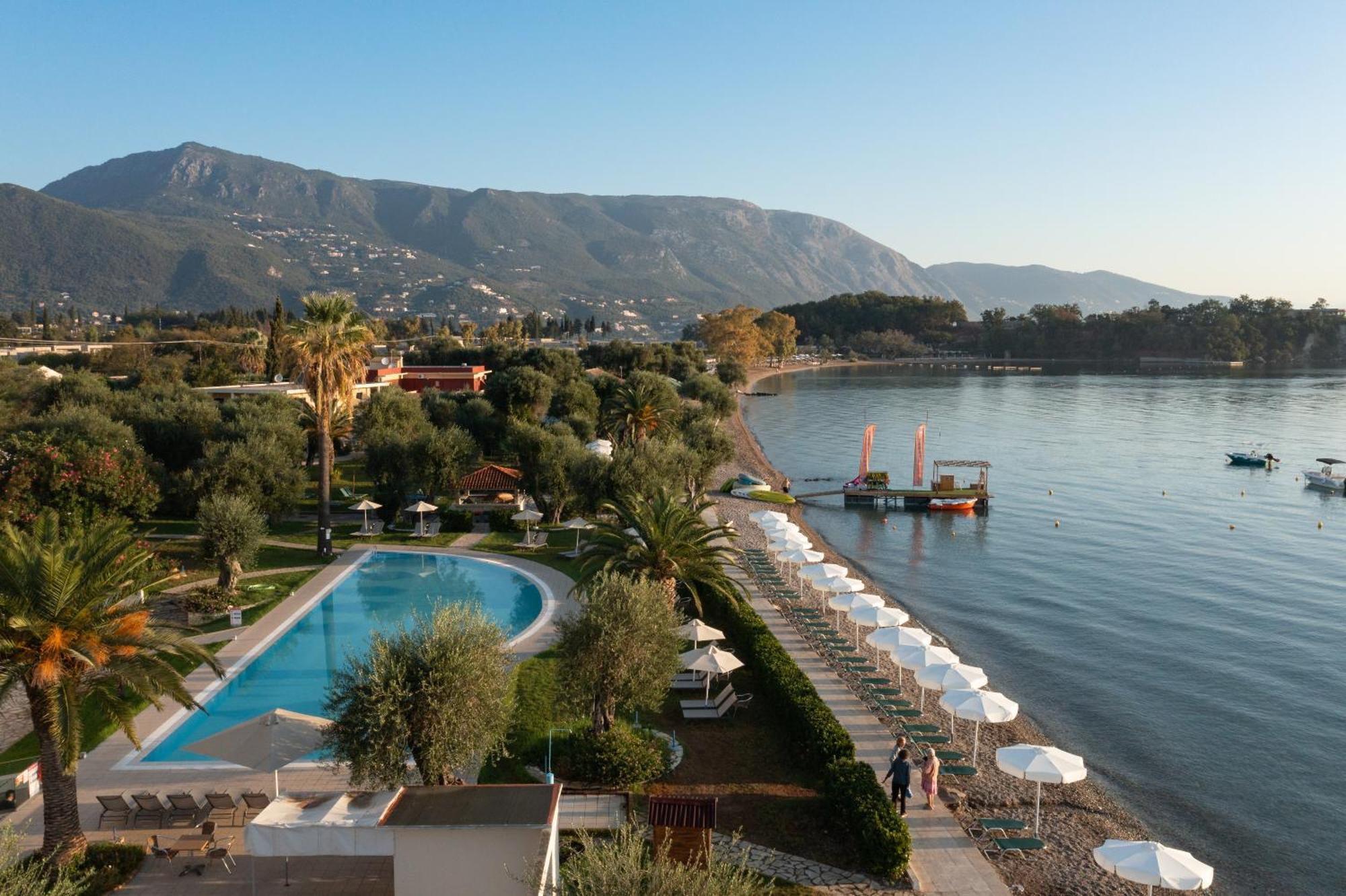 Elea Beach Hotel Дассия Экстерьер фото