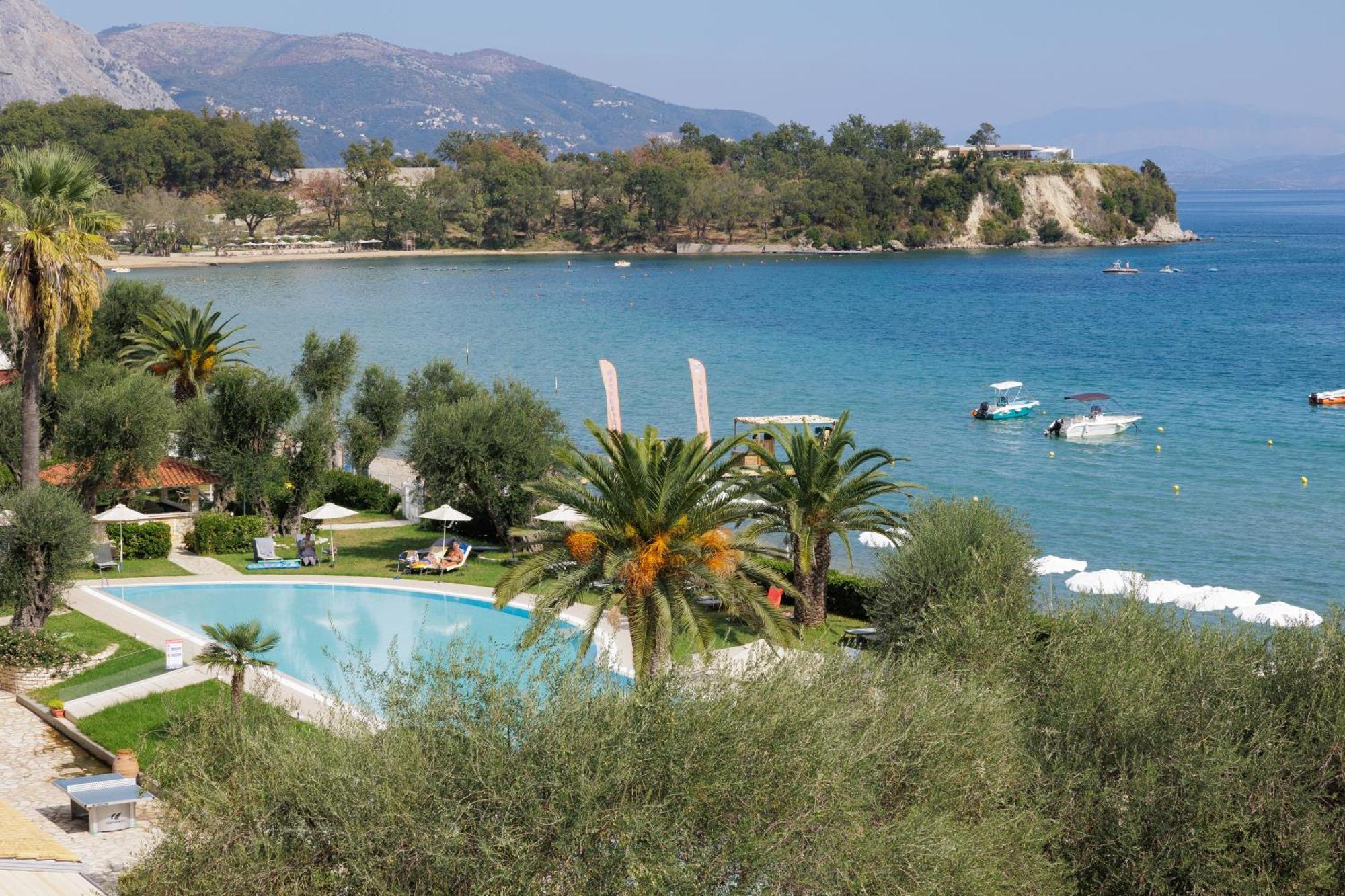 Elea Beach Hotel Дассия Экстерьер фото